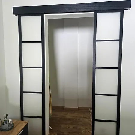 Apartment Moai - Exklusiver Rueckzugsort Fuer Geschaeftsreisen - Kostenloser Parkplatz, Wlan, Waschtrockner, Smart Tv, Qbo Essential, Ergonomischer Schreibtisch