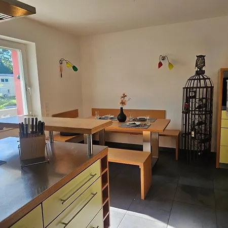 Apartment Moai - Exklusiver Rueckzugsort Fuer Geschaeftsreisen - Kostenloser Parkplatz, Wlan, Waschtrockner, Smart Tv, Qbo Essential, Ergonomischer Schreibtisch *