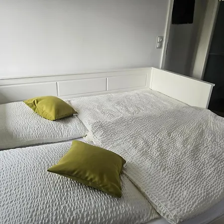 Moai - Exklusiver Rueckzugsort Fuer Geschaeftsreisen - Kostenloser Parkplatz, Wlan, Waschtrockner, Smart Tv, Qbo Essential, Ergonomischer Schreibtisch