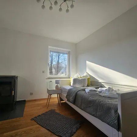 Moai - Exklusiver Rueckzugsort Fuer Geschaeftsreisen - Kostenloser Parkplatz, Wlan, Waschtrockner, Smart Tv, Qbo Essential, Ergonomischer Schreibtisch Apartment *